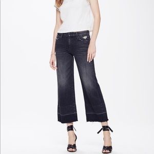 Mother Denim "Roller" jeans in Dark Gray Wash 🔥🔥